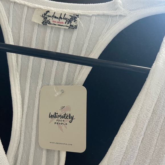 Free People V neck ribbed white bodysuit - Picture 5 of 5